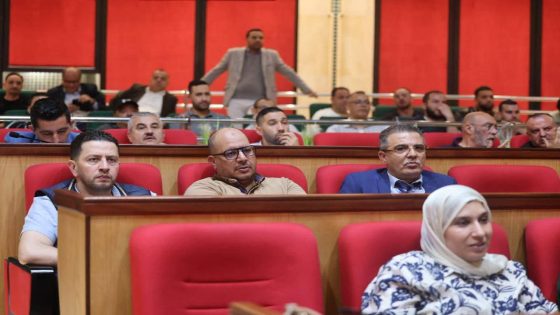 حزب الاستقلال بطنجة-أصيلة يعيد ترتيب البيت الداخلي ويدق ناقوس اختلالات التدبير المحلي.