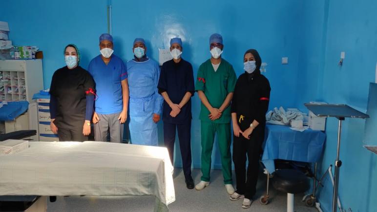 فريق طبي متخصص بالمستشفى الإقليمي بأزيلال ينجح في #إنقاد مولود حديث الولادة من #الفتق_الأربي.