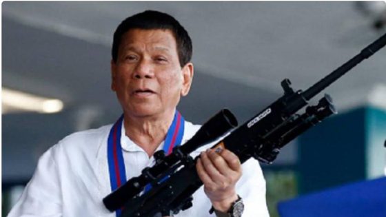الرئيس الفلبيني يسمح للمواطنين بإطلاق النار على المسؤولين الذين يطلبون رشوة