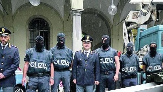 خطير …. الشرطة الإيطالية تحبط هجوما مسلحا استهدف مسجدا للمصلين بمدينة فلوريسنا .