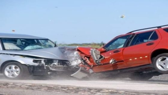 إصابات خطيرة في حادث إصطدام سيارتين بطريق الموت بين تمنار وسميمو على مستوى اداوعزة