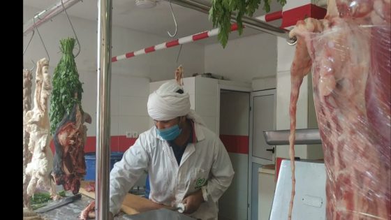 مبادرة اجتماعية من الجزارين في خفض تمن بيع اللحوم للمواطنين بمدينة العيون