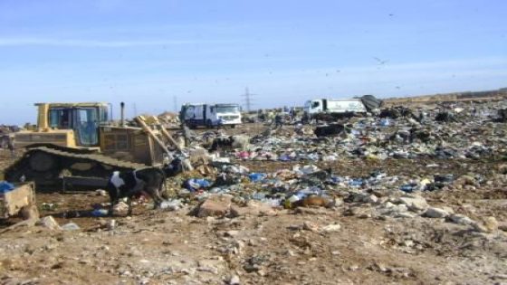 مطرح النفايات بمديونة: بؤرة الروائح الكريهة وكارثة بيئية تهدد ساكنة تيط مليل إقليم مديونة.