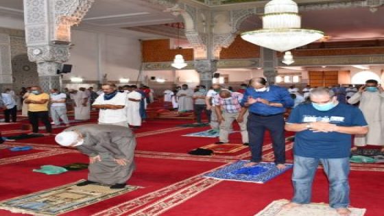 وزارة الأوقاف والشؤون الإسلامية تشدد الإجراءات داخل المساجد إثر انتشار أوميكرون