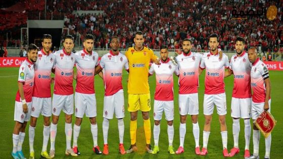 نادي الوداد الرياضي يخوض مباراة الجولة الثالثة من دوري أبطال إفريقيا، ضد نادي الزمالك المصري، بحضور الجماهير.