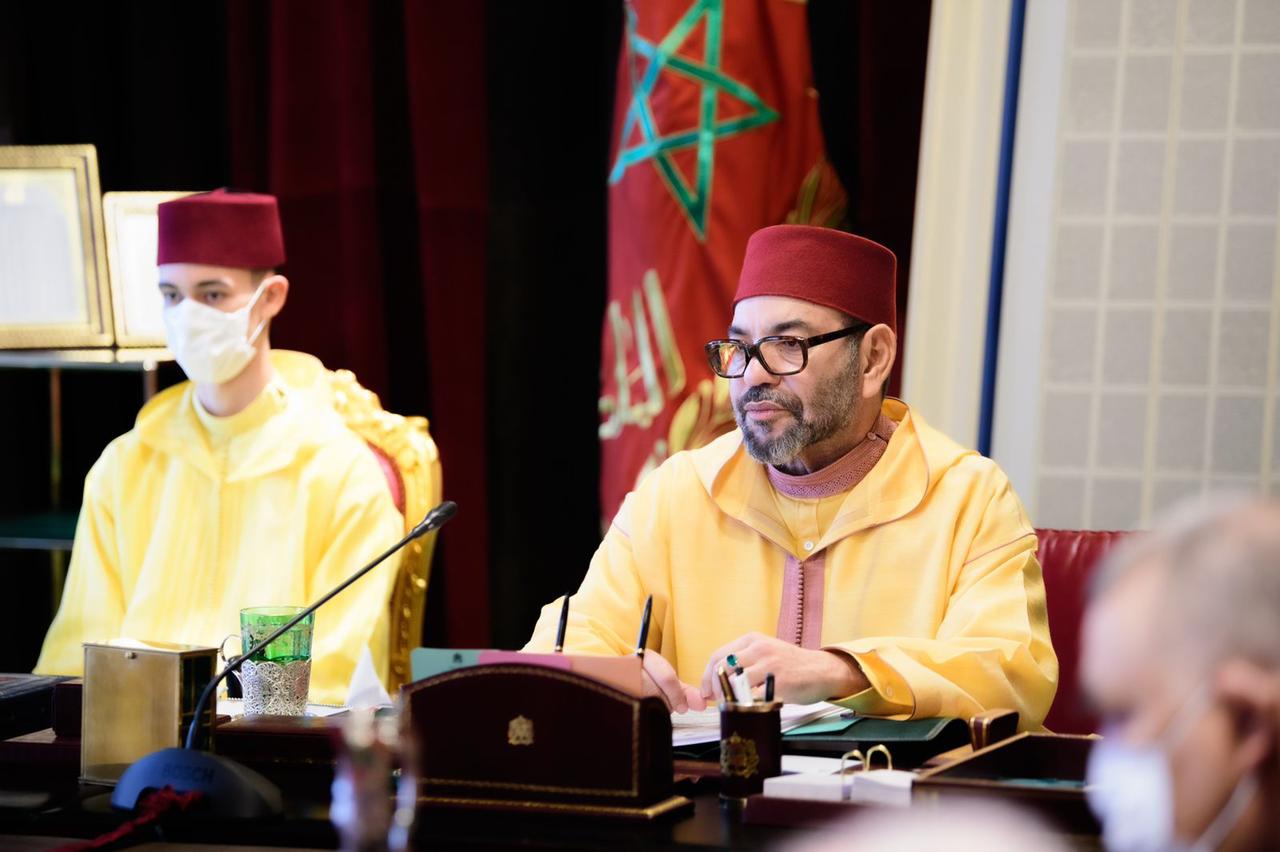صاحب الجلالة الملك محمد السادس، يترأس مجلسا وزاريا، خصص للمصادقة على مشروعي قانوني-إطار، ومشروع قانون، ومشروعي مرسومين، ومجموعة من الاتفاقيات الدولية.