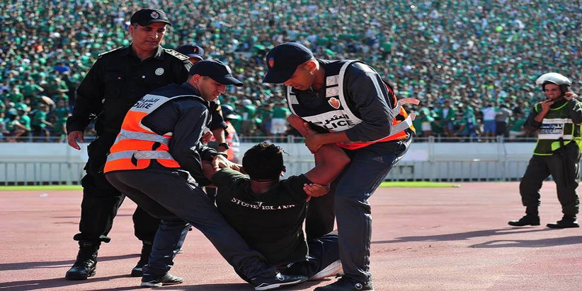 الدار البيضاء .. توقيف 55 شخصا، من بينهم 15 قاصرا، وذلك للاشتباه في تورطهم في أعمال الشغب المرتبط بالرياضة