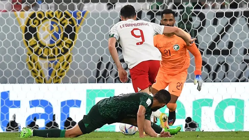 كأس العالم 2022 .. السعودية تنهزم بإصابتين لصفر أمام بولندا رغم الأداء الجيد