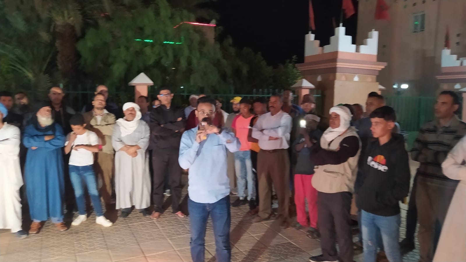 الجمعية المغربية لحقوق الانسان فرع زاگورة تنظم وقفة رمزية  