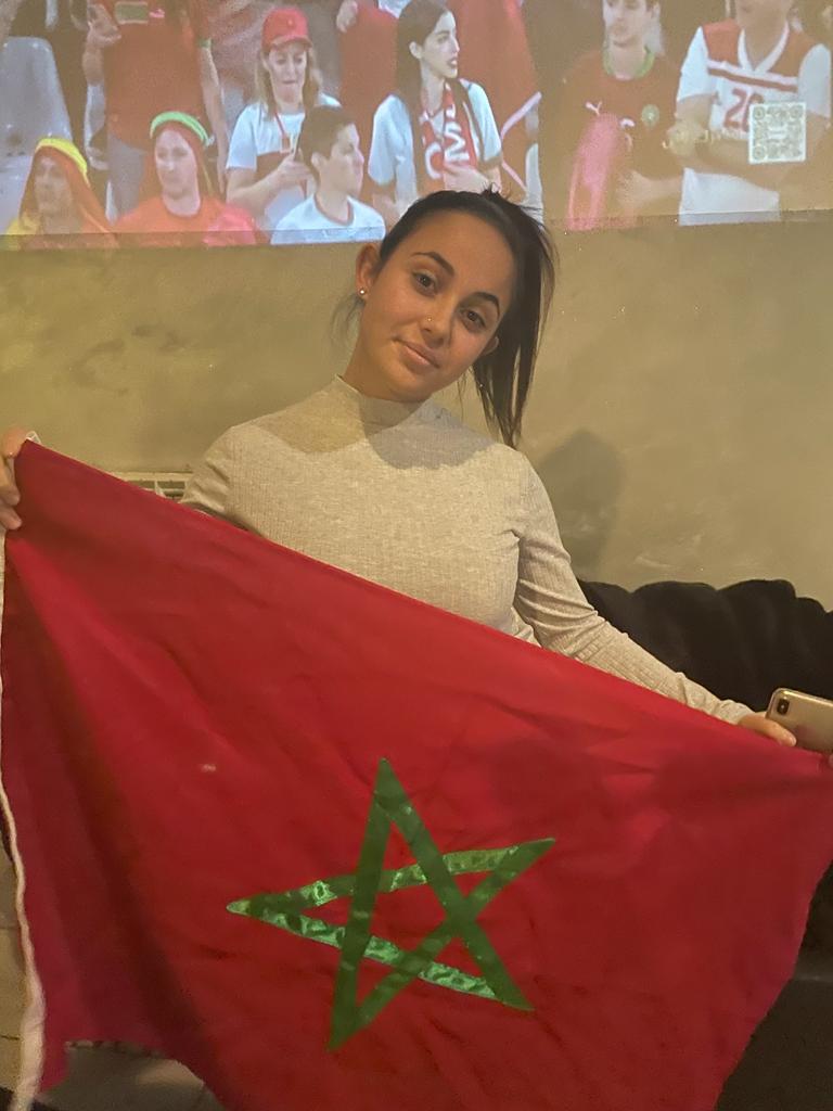 الجالية المغربية بإيطاليا تساند المنتخب المغربي في مونديال قطر