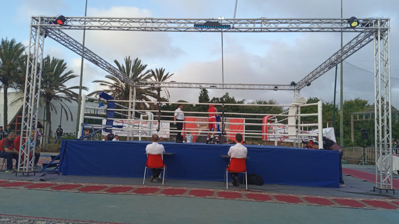 عصبة جهة الدار البيضاء سطات للملاكمة ، تشرع في تنظيم المنافسات الإعدادية لأنديتها الرياضية .