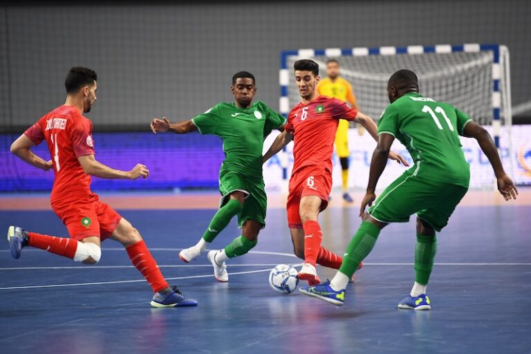 الفوتسال .. المنتخب المغربي يتألق بالسعودية ويتأهل إلى ربع نهائي كأس العرب