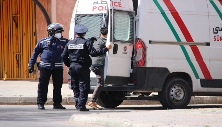 توقيف شخصين في الدار البيضاء بتهمة السرقة المقرونة بالضرب والجرح