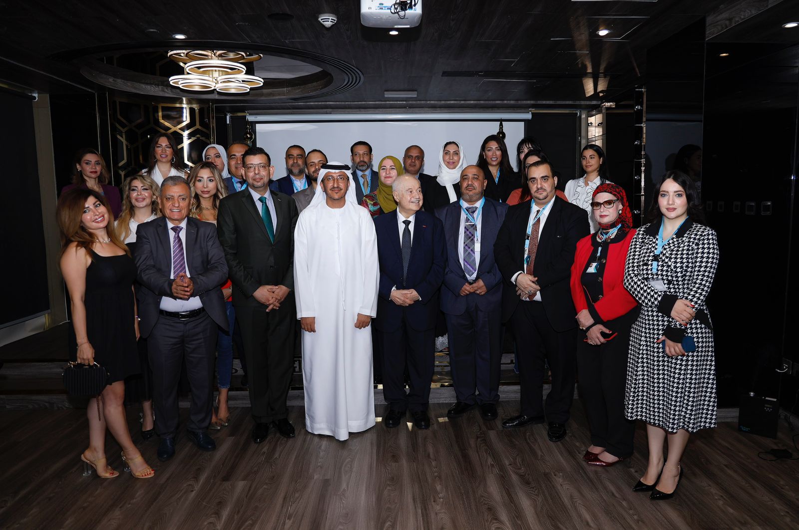 الشبكة العربية للإبداع والابتكار توقع اتفاقية تعاون مع مجموعة طلال ابو غزالة العالمية بهدف دعم حركة الإبداع والابتكار بالوطن العربى.