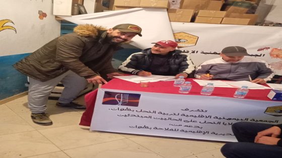 تطوان.. توزيع خلايا نحل لفائدة الفلاحين الصغار بدعم من المديرية الإقليمية للفلاحة.