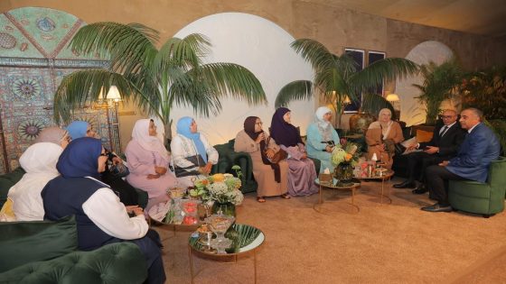المدير العام للأمن الوطني ولمراقبة التراب الوطني عبد اللطيف حموشي يشرف على تسليم شقق سكنية لفائدة عشرة أرامل لموظفي الشرطة شهداء الواجب.