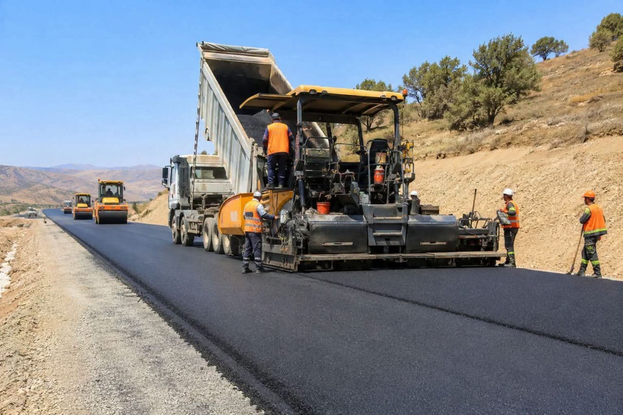 تاونات..ورش الطريق الجهوية رقم 419.. مشروع تنموي يخضع لمعايير الجودة والمراقبة التقنية.